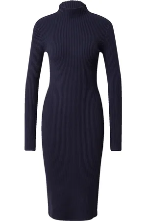 EDITED the label Strickkleid 