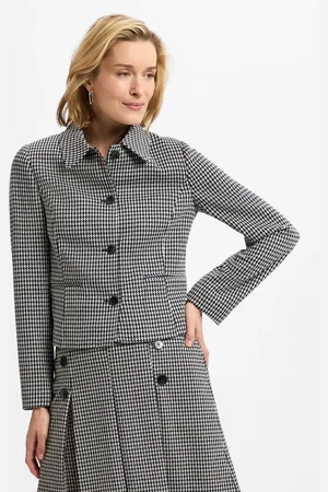 More & More Blazer