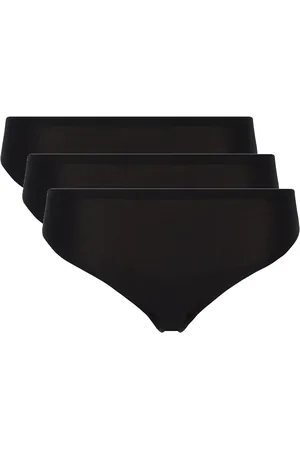Chantelle String