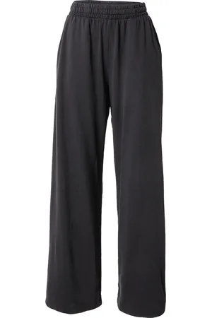 Weekday Hose