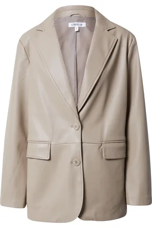 EDITED the label Blazer 