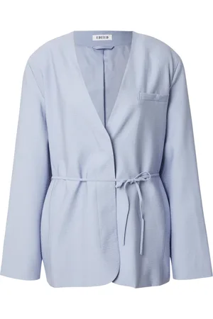 EDITED the label Blazer 