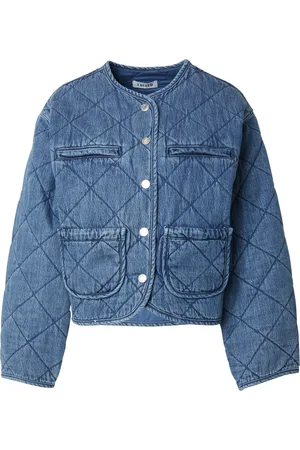 EDITED the label Jacke 