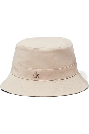 Calvin Klein Hut