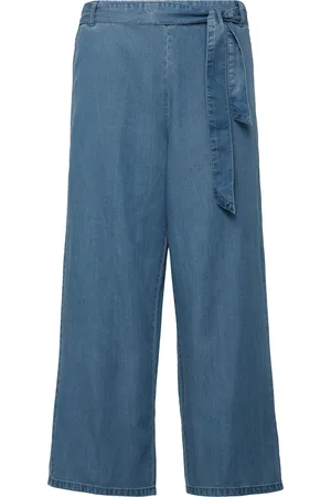Comma, Jeans