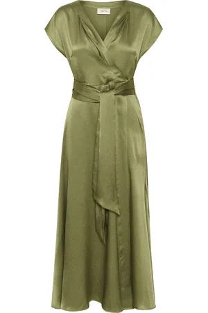 Cream Kleid 