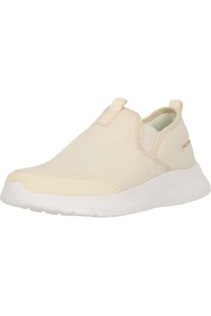 Endurance Sneaker 