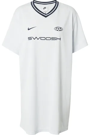 Nike Kleid