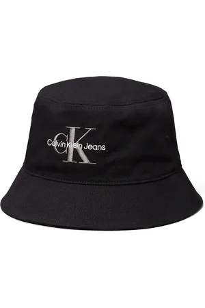 Calvin Klein Hut