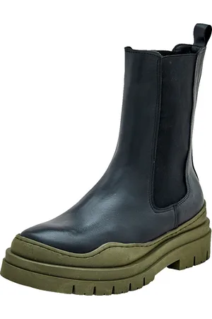 EDITED the label Stiefelette 