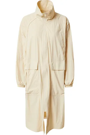 EDITED the label Parka 