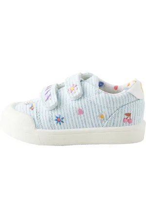 Next Sneaker