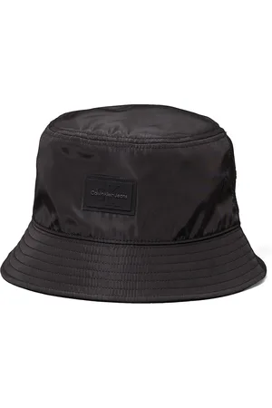 Calvin Klein Hut