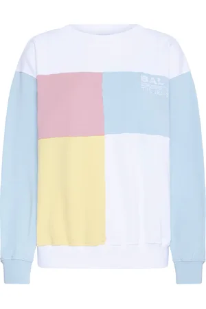 Ball Sweater 