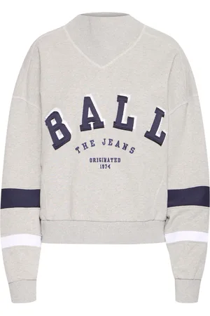 Ball Sweater 