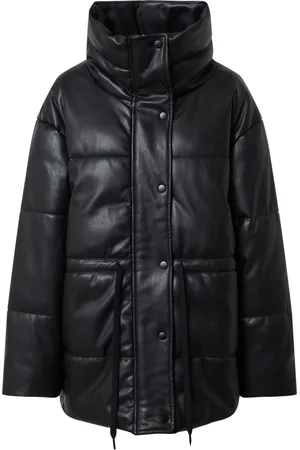 EDITED the label Jacke 