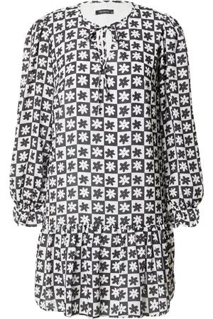 Trendyol Kleid