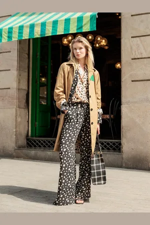 Lola Casademunt Trenchcoat 