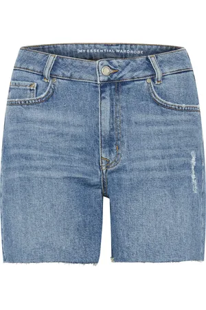 My Essential Wardrobe Shorts