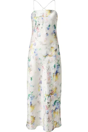 EDITED the label Kleid 