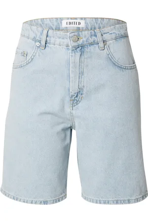 EDITED the label SHorts 