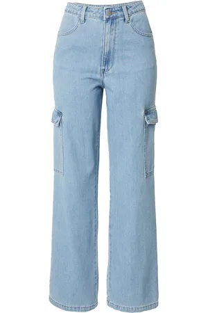 EDITED the label Jeans 