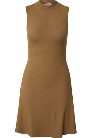 EDITED the label Kleid 