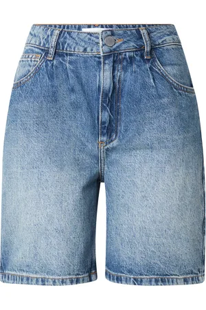 Oh April Shorts 