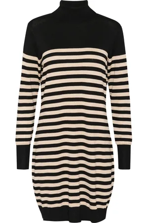 Kaffe Strickkleid 