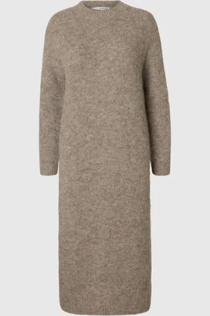 SELECTED Strickkleid