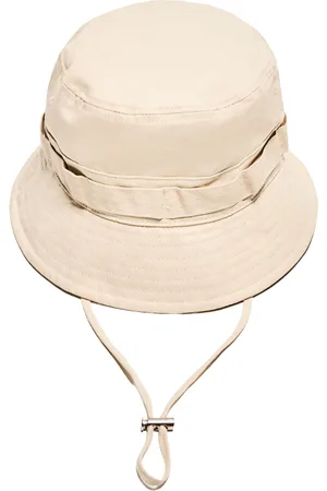 Bershka Hut