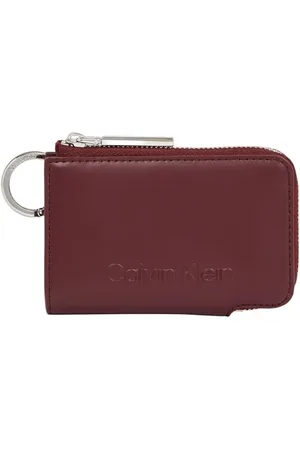 Calvin Klein EMBOSSED LOGO ZIP CARDHOLDER Kartenetui Damen, , OS