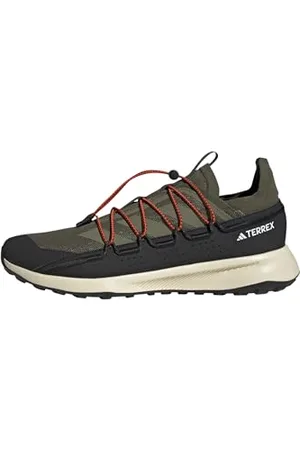 adidas Herren Terrex Voyager 21 Travel Shoes Wanderschuhe, Olive Strata/Olive Strata/Core Black