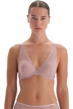 Dagi Women