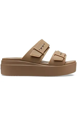 Crocs Damen Brooklyn Buckle Low Wedge Sandal, , 37/38 EU