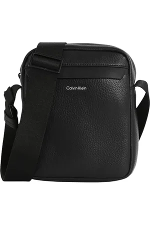 Calvin Klein Herren Umhängetasche Must Reporter mit Logo, Schwarz (Ck Black), Einheitsgröße