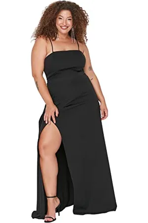 Trendyol Damen Women Fitted Woven Dress Plus Size Maxi Bodycon Tailliertes, gewebtes Kleid in Übergröße, Black, 46