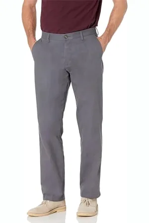 Amazon Herren Knitterfreie Flatfront-Chinohose in klassischer Passform (erhältlich in Übergröße), , 34W / 32L