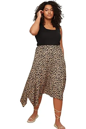 Trendyol Damen Tier Midi Asymmetrisch Eine Linie Rock in Übergröße Skirt, , 5XL Größen