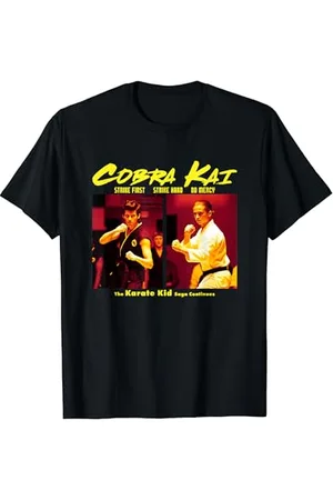 Cobra Kai Die Saga setzt Poster fort T-Shirt