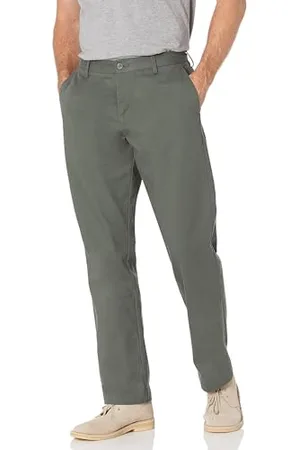 Amazon Herren Knitterfreie Flatfront-Chinohose in klassischer Passform (erhältlich in Übergröße), , 42W / 32L