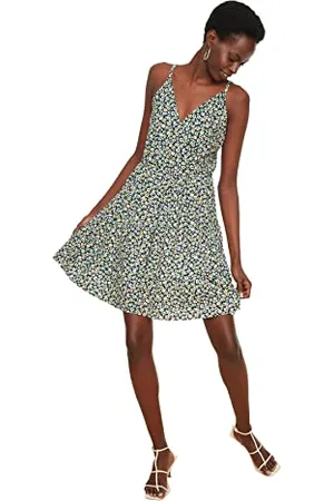 Trendyol Damen Multicoloured Patterned Chest Knitted Casual Dress, Multi-color, XS EU