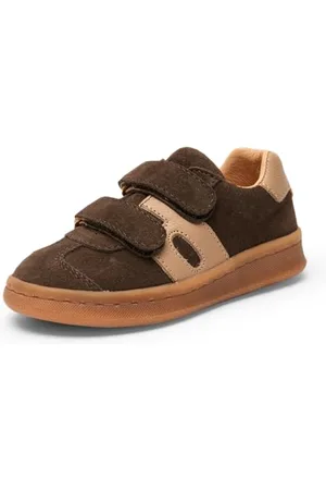 Bisgaard Bay v Velcro Shoe, 30 EU