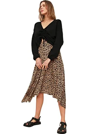 Trendyol Damen Asymmetrischer Gemusterter Midi-gestrickter Rock Skirt, , M EU