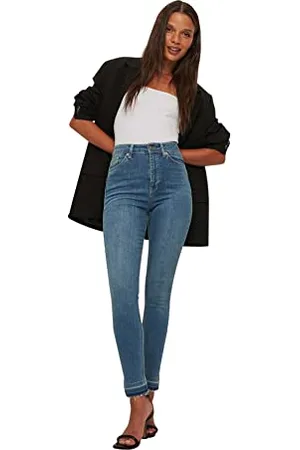 NA-KD Damen Skinny High Waist Open Hem Jeans, , 34 EU