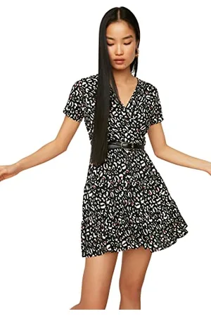 Trendyol Damen Damen Mini Skater Regular Fit Strickkleid Kleid Casual, , S