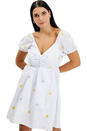 Trendyol Damen White Embroidered Volume Casual Dress, , 44 EU