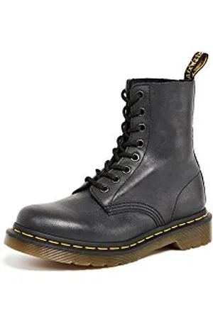 Dr. Martens Dr Martens Unisex 8 Eye Boot Sneaker, , 40 EU