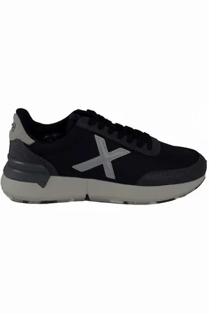 Munich Unisex Versus Sneaker, , 40 EU