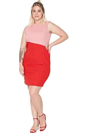 Trendyol Damen Figurbetontes, schmales Minikleid in Übergröße Kleid, , 4XL Größen